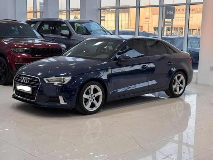 Подержанный ⁦Audi A3 30 TFSI IV (8Y), 1.0 л, 2020⁩ в Бахрейн, Ар Рифа‘ от Platinum Company Car Синий цвет.  | AUTO.AE | Объявление #287880