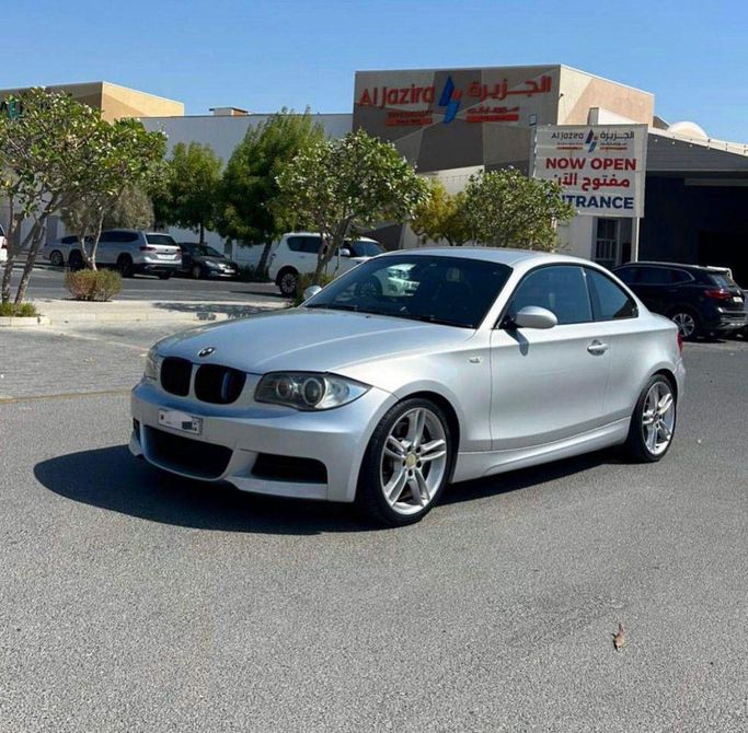 Подержанный ⁦BMW 1 Series I (E81/E82/E87/E88) Рестайлинг, 3.0 л, 2008⁩ в Бахрейн, Ар Рифа‘ от Platinum Company Car Серебристый цвет.  | AUTO.AE | Объявление #287933