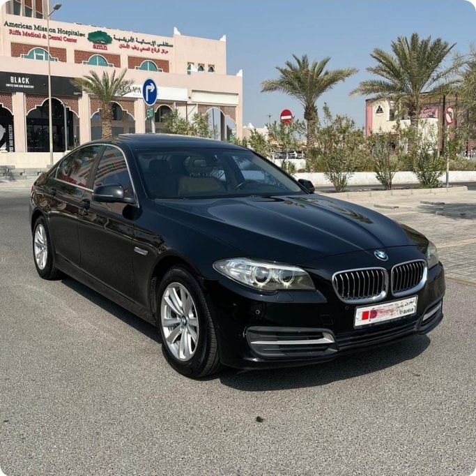 Подержанный ⁦BMW 5 Series 520i VI (F10/F11/F07) Рестайлинг, 2.0 л, 2015⁩ в Бахрейн, Ар Рифа‘ от Platinum Company Car Черный цвет.  | AUTO.AE | Объявление #287925
