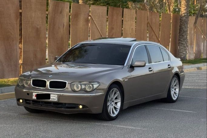Подержанный ⁦BMW 7 Series 745Li IV (E65/E66), 4.4 л, 2004⁩ в Бахрейн, Ар Рифа‘ от Platinum Company Car Коричневый цвет.  | AUTO.AE | Объявление #287930