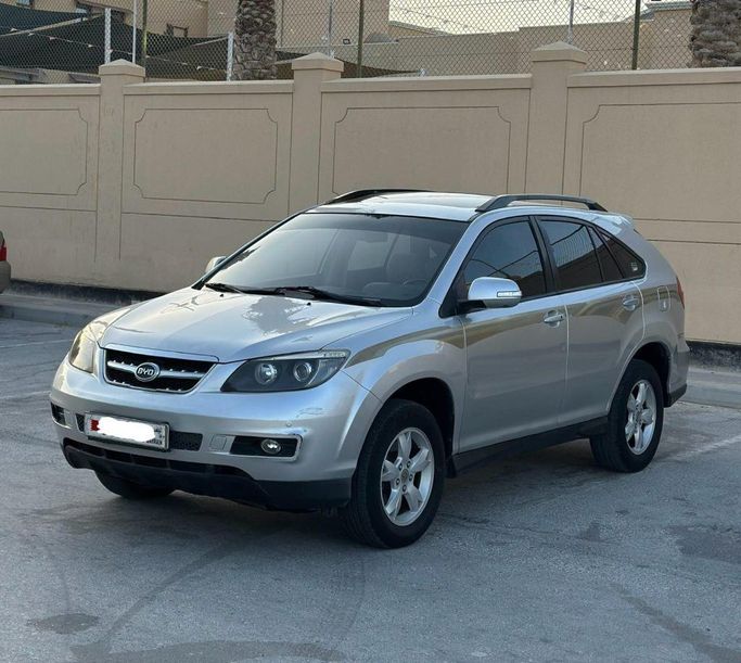 مستعملة ⁦BYD S6، 2.0 l، 2015⁩ في في البحرين, الرفاع من Platinum Company Car، اللون فضي.  | AUTO.AE | إعلان #287962