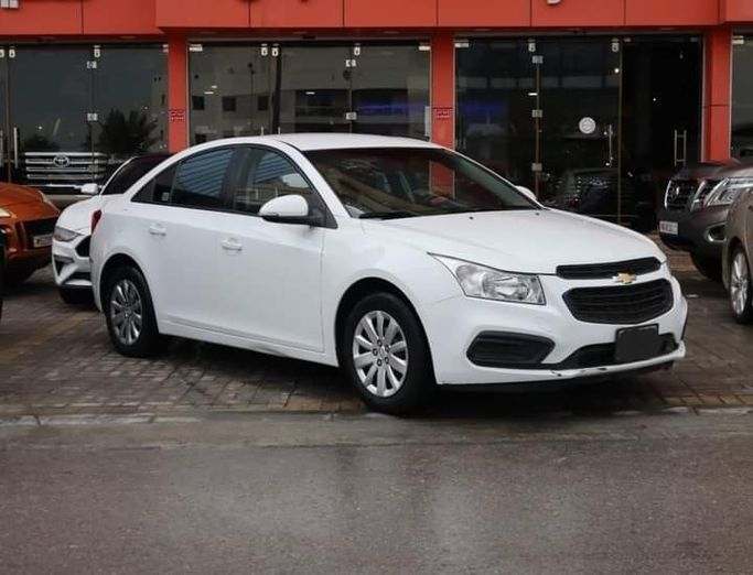 Подержанный ⁦Chevrolet Cruze I Рестайлинг, 1.6 л, 2016⁩ в Бахрейн, Ар Рифа‘ от alhoot class showroom Белый цвет.  | AUTO.AE | Объявление #290645