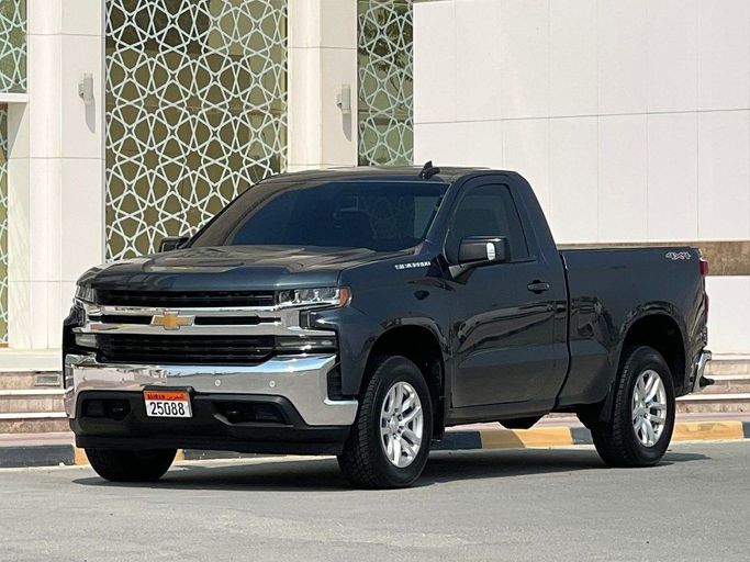 Used ⁦Chevrolet Silverado IV (T1XX), 4.3 l, 2019⁩ in Bahrain, Ar Rifā‘ by Platinum Company Car, Black color.  | AUTO.AE | Listing #288321