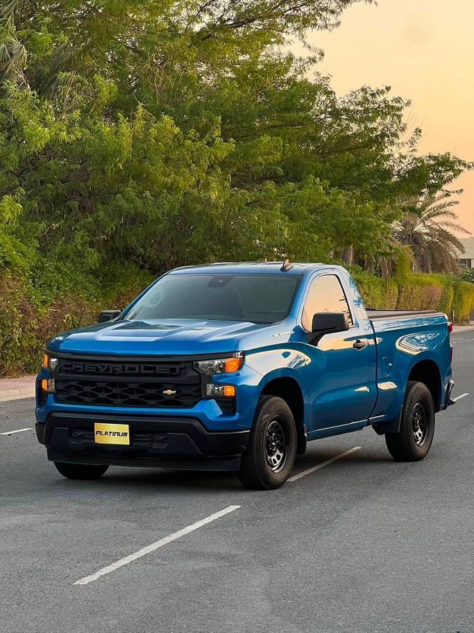 Подержанный ⁦Chevrolet Silverado IV (T1XX) Рестайлинг, 5.3 л, 2022⁩ в Бахрейн, Ар Рифа‘ от Platinum Company Car Синий цвет.  | AUTO.AE | Объявление #289231