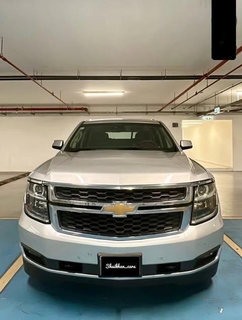 Подержанный ⁦Chevrolet Tahoe IV, 6.2 л, 2018⁩ в Бахрейн, Ар Рифа‘ от Shaikhan Cars Серебристый цвет.  | AUTO.AE | Объявление #290250