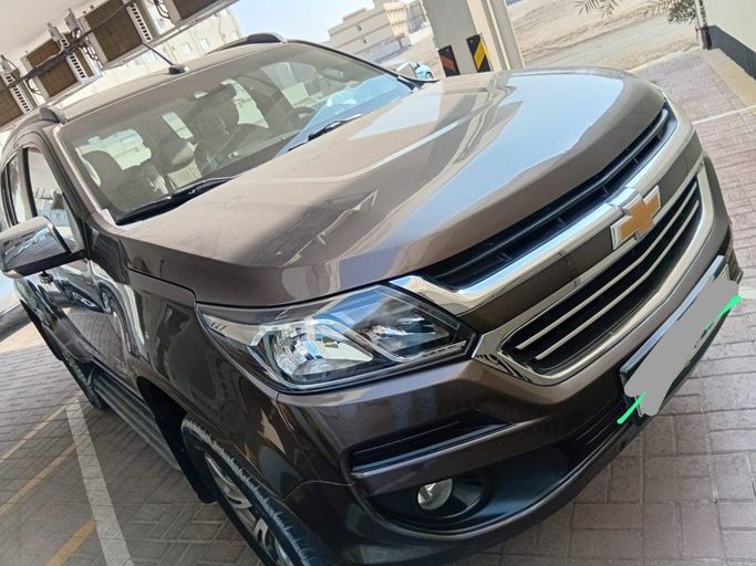 Подержанный ⁦Chevrolet TrailBlazer II Рестайлинг, 3.6 л, 2017⁩ в Бахрейн, Ар Рифа‘ от Platinum Company Car Коричневый цвет.  | AUTO.AE | Объявление #288319