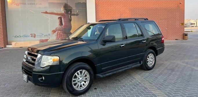 مستعملة ⁦Ford Expedition ثالثاً، 5.4 l، 2013⁩ في في البحرين, الرفاع من Platinum Company Car، اللون أسود.  | AUTO.AE | إعلان #288549