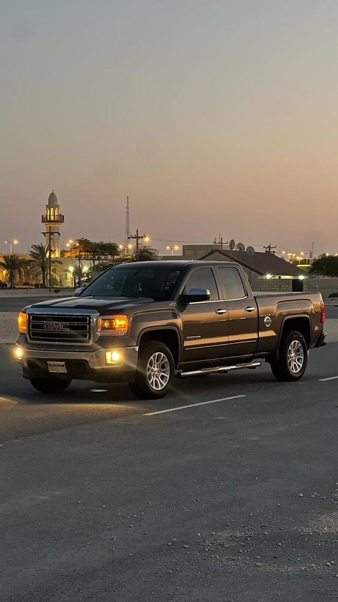 Подержанный ⁦GMC Sierra III (K2XX), 6.2 л, 2014⁩ в Бахрейн, Ар Рифа‘ от Platinum Company Car Коричневый цвет.  | AUTO.AE | Объявление #287632