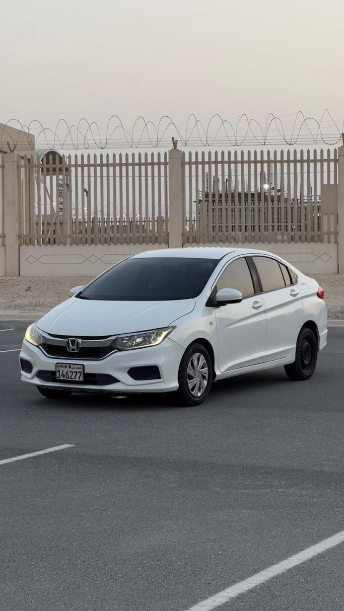 Подержанный ⁦Honda City VI Рестайлинг, 1.5 л, 2019⁩ в Бахрейн, Ар Рифа‘ от Platinum Company Car Белый цвет.  | AUTO.AE | Объявление #287583