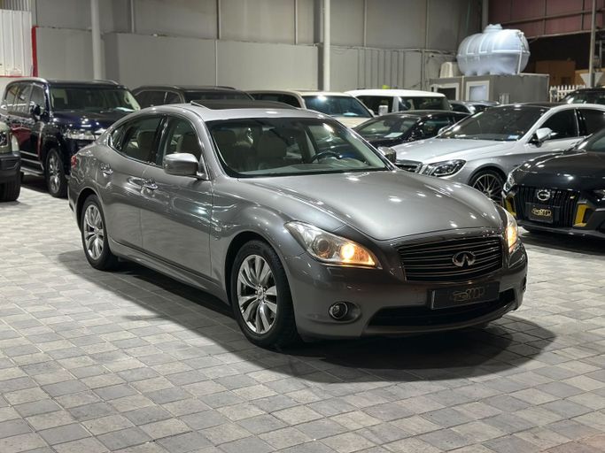 Подержанный ⁦Infiniti Q70 I, 3.7 л, 2014⁩ в Бахрейн, Ар Рифа‘ от Scoop Cars Серый цвет. GCC | AUTO.AE | Объявление #287849
