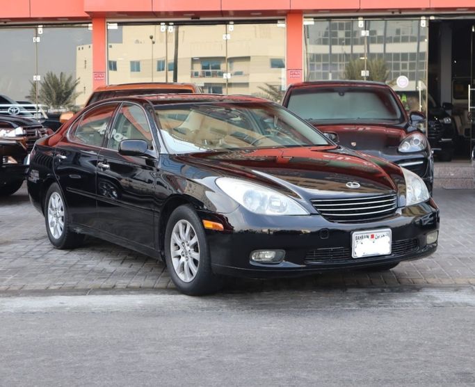 Подержанный ⁦Lexus ES 300 IV Рестайлинг, 3.0 л, 2004⁩ в Бахрейн, Ар Рифа‘ от alhoot class showroom Черный цвет.  | AUTO.AE | Объявление #290704