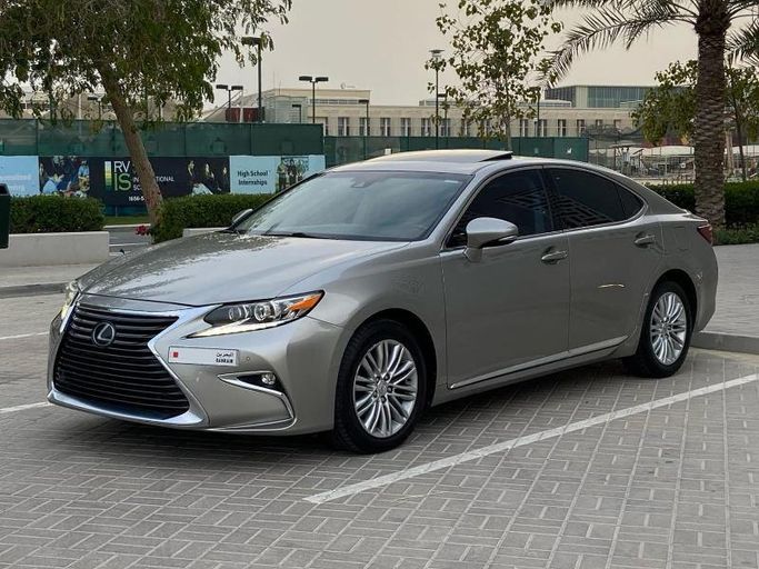 Used ⁦Lexus ES 350 VI (XV60) Facelift, 3.5 l, 2016⁩ in Bahrain, Ar Rifā‘ by Howar showroom, Silver color. GCC Specs | AUTO.AE | Listing #292642