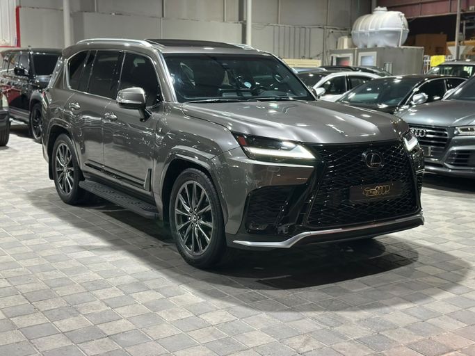 Used ⁦Lexus LX 600 IV, 3.4 l, 2023⁩ in Bahrain, Ar Rifā‘ by Scoop Cars, Grey color. GCC Specs | AUTO.AE | Listing #287872