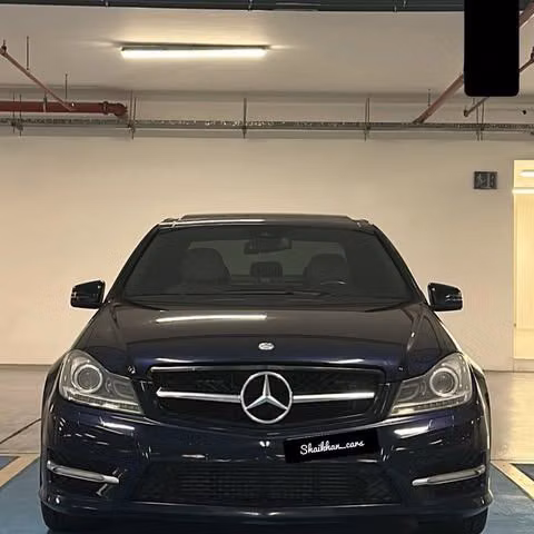 مستعملة ⁦Mercedes-Benz C-Class 200 عملية فيس ليفت III (W204)، 1.8 l، 2012⁩ في في البحرين, الرفاع من Shaikhan Cars، اللون أزرق داكن.  | AUTO.AE | إعلان #290265