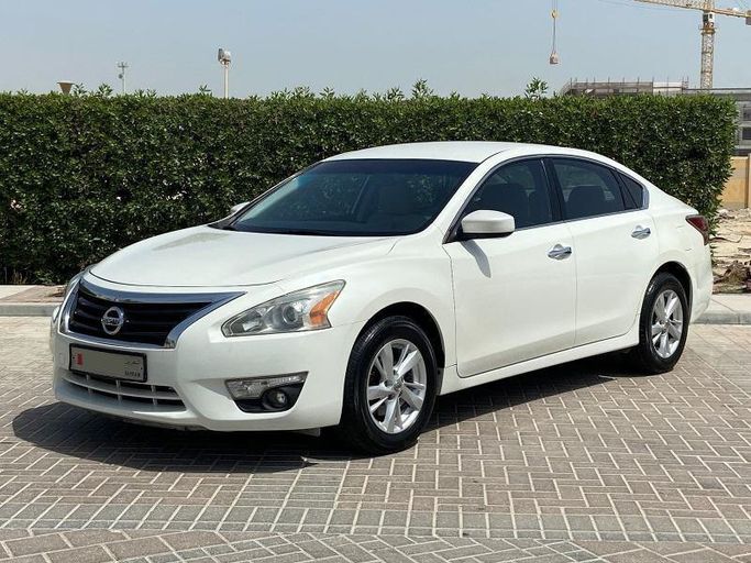 Used ⁦Nissan Altima V (L33) Facelift, 2.5 l, 2016⁩ in Bahrain, Ar Rifā‘ by Howar showroom, White color. GCC Specs | AUTO.AE | Listing #292449