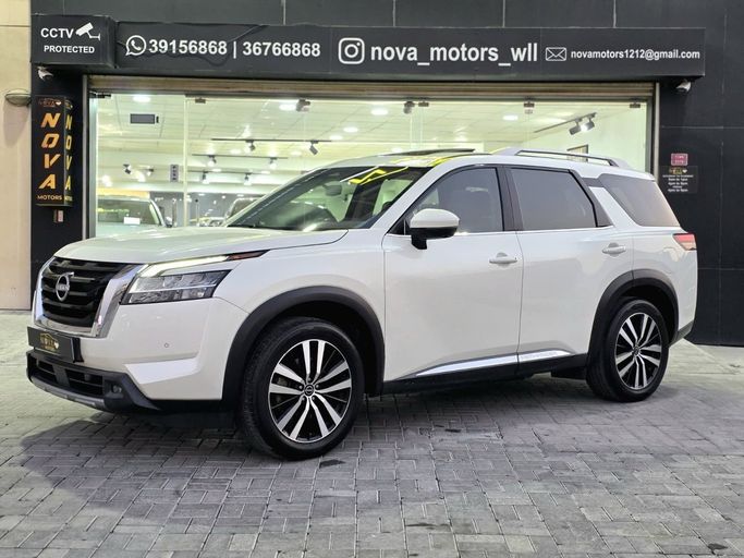 Подержанный ⁦Nissan Pathfinder V, 3.5 л, 2024⁩ в Бахрейн, Ар Рифа‘ от Nova Motors Белый цвет.  | AUTO.AE | Объявление #290734