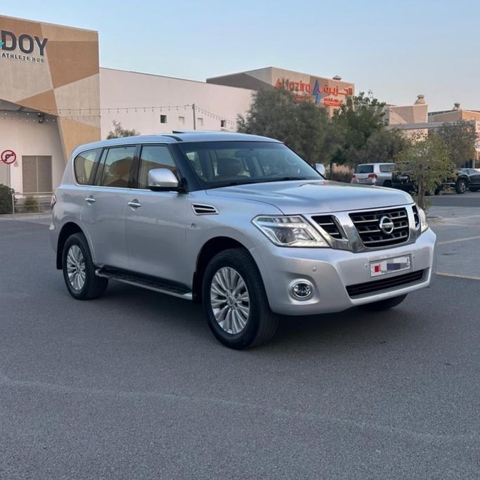 Подержанный ⁦Nissan Patrol VI (Y62) Рестайлинг, 5.6 л, 2017⁩ в Бахрейн, Ар Рифа‘ от Auto Avenue cars Серебристый цвет.  | AUTO.AE | Объявление #291184