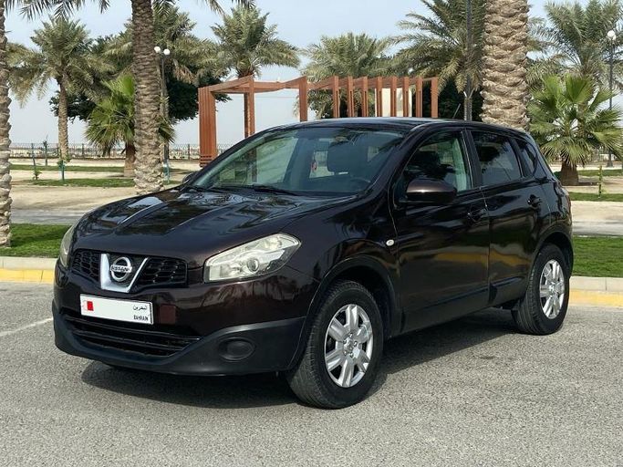 مستعملة ⁦Nissan Qashqai أنا فيس ليفت، 1.6 l، 2012⁩ في في البحرين, الرفاع من Howar showroom، اللون أسود. مواصفات الخليج | AUTO.AE | إعلان #293503