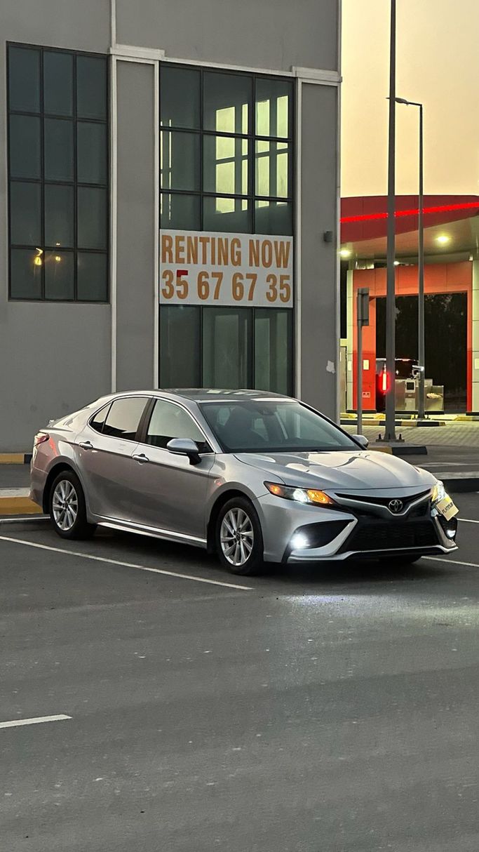Used ⁦Toyota Camry VIII (XV70) Facelift, 2.5 l, 2023⁩ in Bahrain, Ar Rifā‘ by Platinum Company Car, Silver color.  | AUTO.AE | Listing #287779