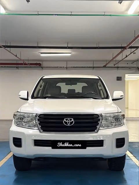 Подержанный ⁦Toyota Land Cruiser 200 Series Рестайлинг 1, 4.5 л, 2014⁩ в Бахрейн, Ар Рифа‘ от Shaikhan Cars Белый цвет.  | AUTO.AE | Объявление #290256