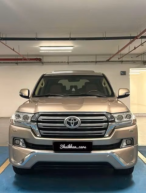 Подержанный ⁦Toyota Land Cruiser 200 Series Рестайлинг 2, 4.5 л, 2016⁩ в Бахрейн, Ар Рифа‘ от Shaikhan Cars Золотистый цвет.  | AUTO.AE | Объявление #290325