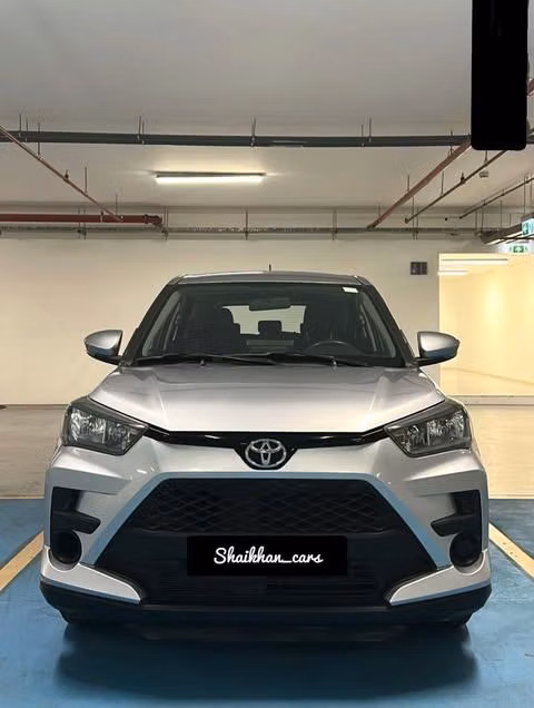 Used ⁦Toyota Raize I, 1.2 l, 2022⁩ in Bahrain, Ar Rifā‘ by Shaikhan Cars, Silver color.  | AUTO.AE | Listing #290268