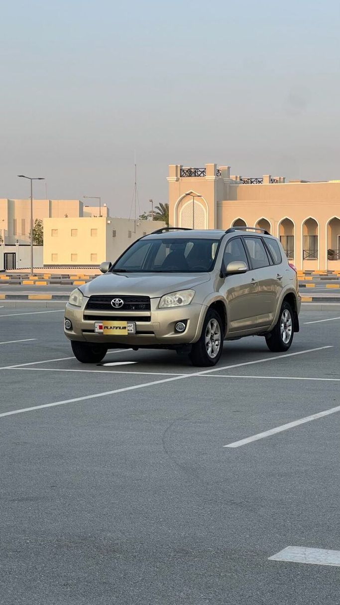 Used ⁦Toyota RAV4 III (XA30), 2.0 l, 2009⁩ in Bahrain, Ar Rifā‘ by Platinum Company Car, Golden color.  | AUTO.AE | Listing #287618