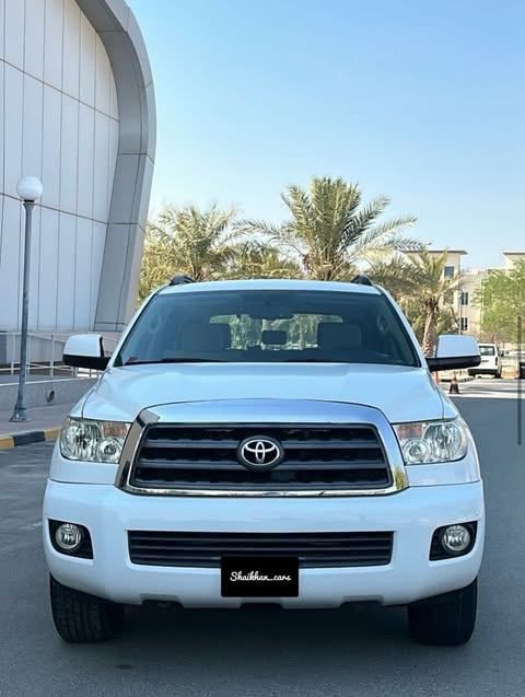 Used ⁦Toyota Sequoia II, 5.7 l, 2015⁩ in Bahrain, Ar Rifā‘ by Shaikhan Cars, White color.  | AUTO.AE | Listing #290400