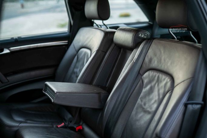 Used Audi Q7 45 TFSI I (4L) Facelift, 3.0 l, 2015 in Bahrain, Manama by Albandar cars, Grey color. GCC Specs | AUTO.AE | Listing #295603 — photo 12 of 17
