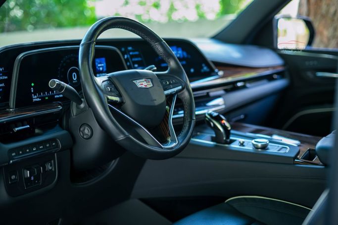 Used Cadillac Escalade V, 6.2 l, 2021 in Bahrain, Manama by Albandar cars, Black color. GCC Specs | AUTO.AE | Listing #295958 — photo 11 of 18