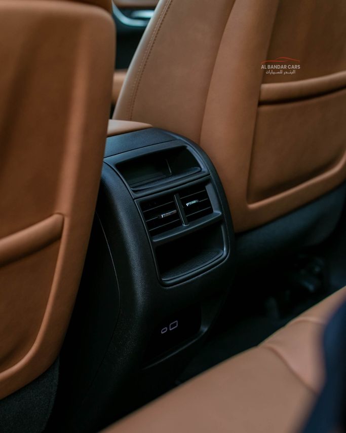 Used Cadillac XT5 I Facelift, 3.6 l, 2020 in Bahrain, Manama by Albandar cars, Grey color. GCC Specs | AUTO.AE | Listing #295957 — photo 15 of 17