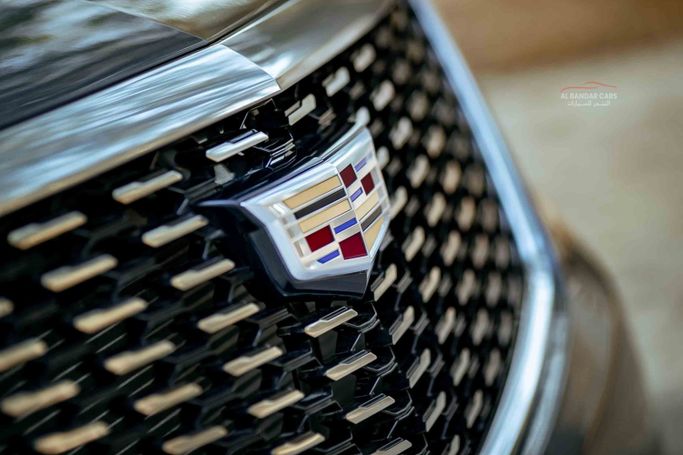 Used Cadillac XT5 I Facelift, 3.6 l, 2020 in Bahrain, Manama by Albandar cars, Grey color. GCC Specs | AUTO.AE | Listing #295957 — photo 10 of 17
