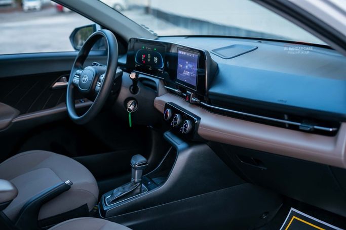مستعملة Hyundai Accent السادس (BN7)، 1.5 لتر، 2025 في البحرين، المنامة من Albandar cars، اللون أبيض. مواصفات الخليج | AUTO.AE | إعلان #296496 — صورة 16 من 17