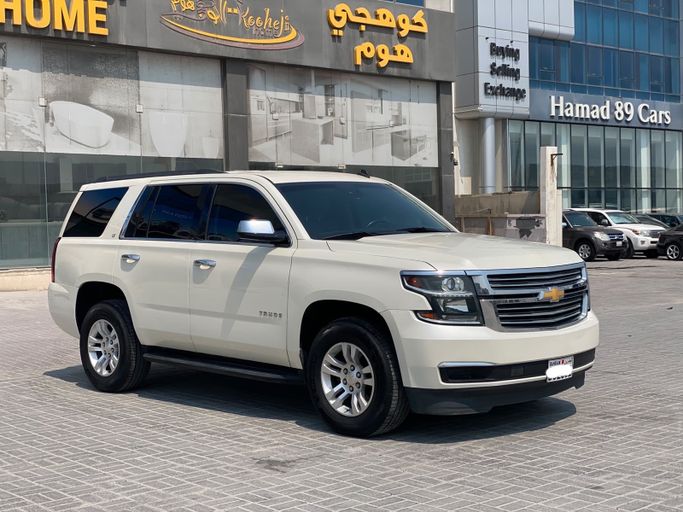 Подержанный ⁦Chevrolet Tahoe IV, 5.3 л, 2015⁩ в Бахрейн, Ситра от Hamad89 Cars Белый цвет.  | AUTO.AE | Объявление #291707