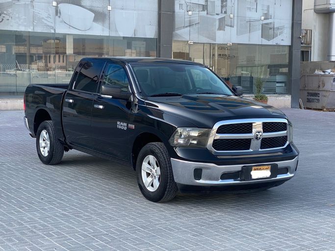 Used ⁦Dodge RAM IV (DS/DJ), 5.7 l, 2014⁩ in Bahrain, Sitrah by Hamad89 Cars, Black color.  | AUTO.AE | Listing #291126