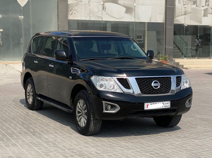 مستعملة ⁦Nissan Patrol عملية فيس ليفت VI (Y62)، 5.6 l، 2015⁩ في في البحرين, سترة من Hamad89 Cars، اللون أسود.  | AUTO.AE | إعلان #291723