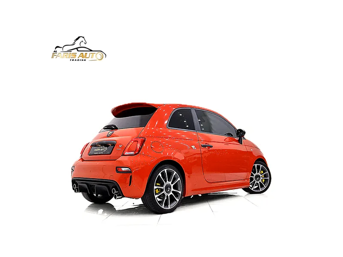 Подержанный Abarth 500 I Рестайлинг, 1.4 л, 2023 в Дубае от Al Faris Motors Оранжевый цвет. GCC | AUTO.AE