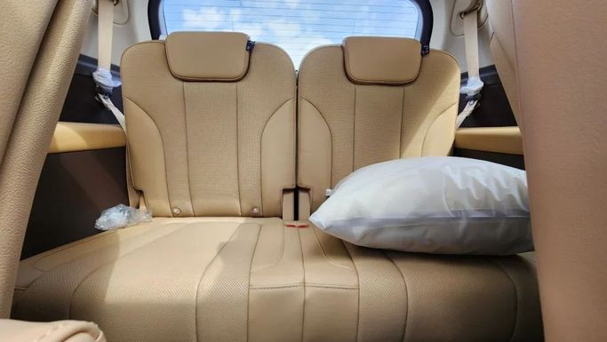 Новый Aito M7 I Рестайлинг, 1.5 л, 2024 в Дубае от Alwan Global Cars Серебристый цвет. Other | AUTO.AE