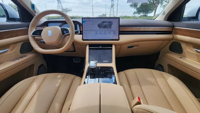 New Aito M7 I, 1.5 l, 2024 in Dubai by Alwan Global Cars, Silver color. Other | AUTO.AE