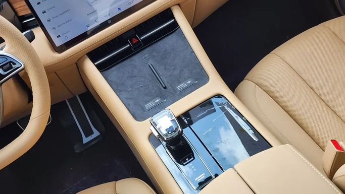 New Aito M7 I, 1.5 l, 2024 in Dubai by Alwan Global Cars, Silver color. Other | AUTO.AE