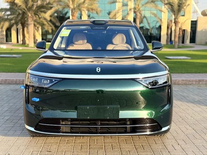 Новый Aito M8, 1.5 л, 2025 в Дубае от EvExperts Зеленый цвет. Китайская | AUTO.AE