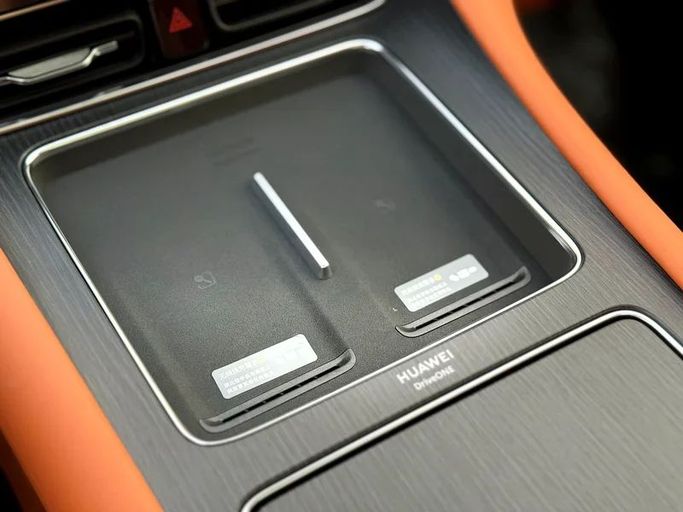 Новый Aito M8, 1.5 л, 2025 в Дубае от EvExperts Черный цвет. Китайская | AUTO.AE