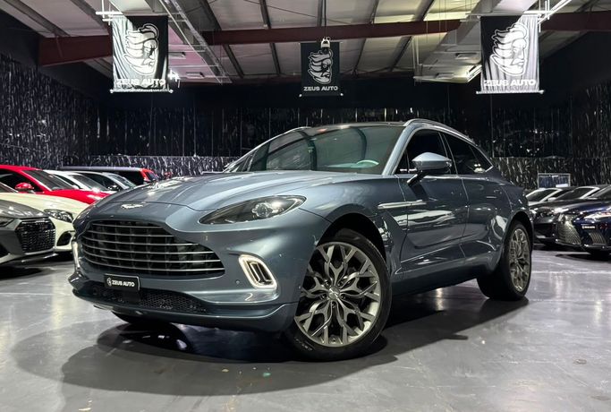 Подержанный Aston Martin DBX I, 4.0 л, 2021 в Дубае от Zeus Motors Серый цвет. GCC | AUTO.AE | Объявление #221267