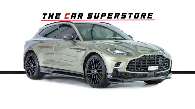 Подержанный Aston Martin DBX DBX707 I, 4.0 л, 2024 в Дубае от The Car Superstore Серый цвет. GCC | AUTO.AE