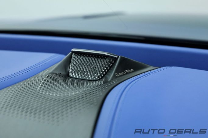 Подержанный Aston Martin DBX DBX707 I, 4.0 л, 2025 в Дубае от AUTO DEALS Черный цвет. GCC | AUTO.AE