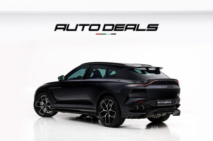 Подержанный Aston Martin DBX DBX707 I, 4.0 л, 2025 в Дубае от AUTO DEALS Черный цвет. GCC | AUTO.AE