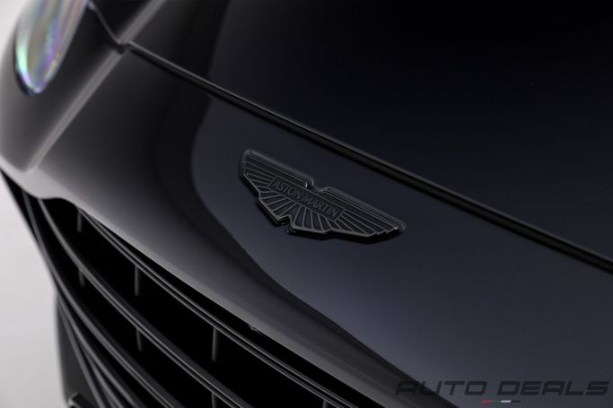 Подержанный Aston Martin DBX DBX707 I, 4.0 л, 2025 в Дубае от AUTO DEALS Черный цвет. GCC | AUTO.AE