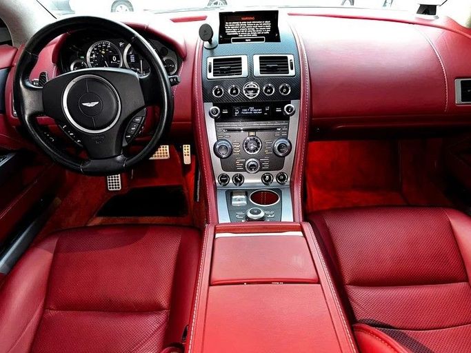 Подержанный Aston Martin Rapide I (S), 5.9 л, 2014 в Дубае от Shamil Motors Серый цвет.  | AUTO.AE