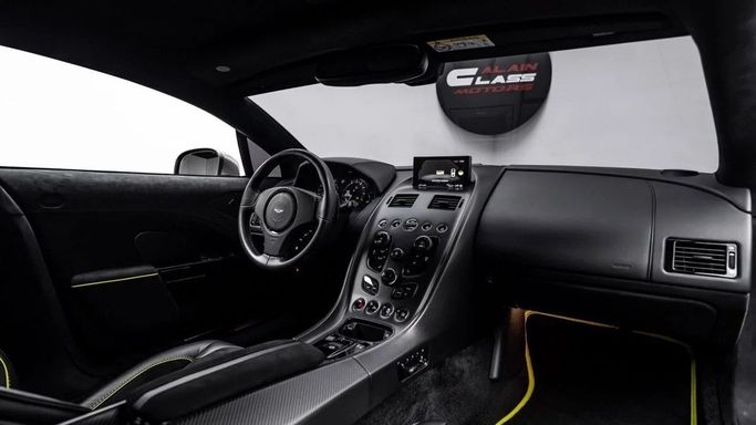 Подержанный Aston Martin Rapide I (S), 5.9 л, 2020 в Дубае от Al Ain Class Motors Серый цвет. GCC | AUTO.AE