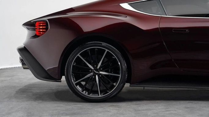 Used Aston Martin Vanquish Zagato II, 6 l, 2018 in Dubai by Al Ain Class Motors, Red color. GCC Specs | AUTO.AE